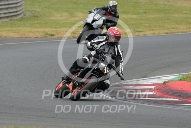 2024_05_18_PBK_34584 | Sportfotografie; SlowMotion; Video; Rennstrecke; Hafeneger; Speer; Racing; RSE; BMW; CBO; Trackday; Motorsportarena; Hockenheimring; Brno; Most; Barcelona; Valencia