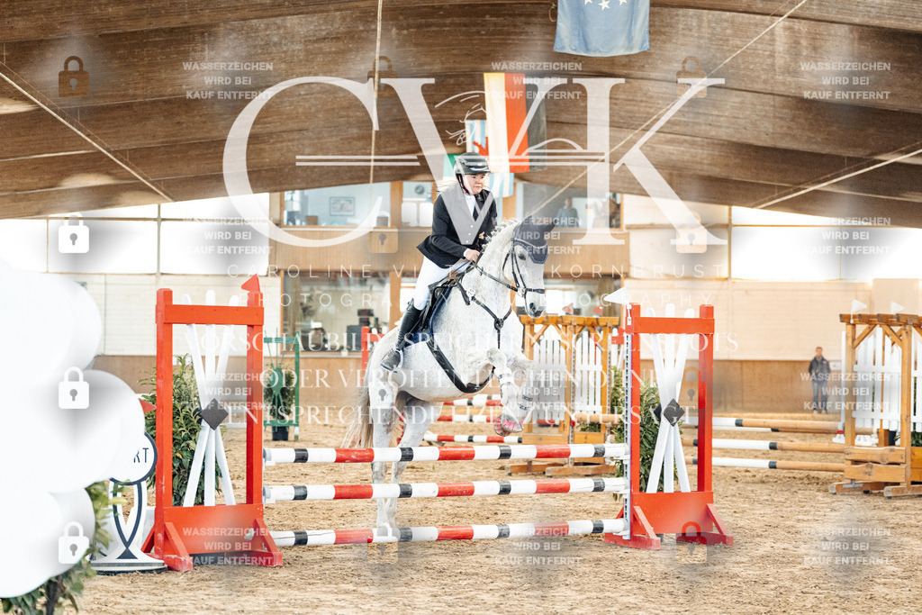 CK903921 | Turnierfotografie Pferdefotografie Trier Rheinland-Pfalz Pferdesport Reitsport Tierfotografie Sportfotografie Pferdevideo Pferdevideografie Equestrianvideography equestrianphotography  - Realisiert mit Pictrs.com