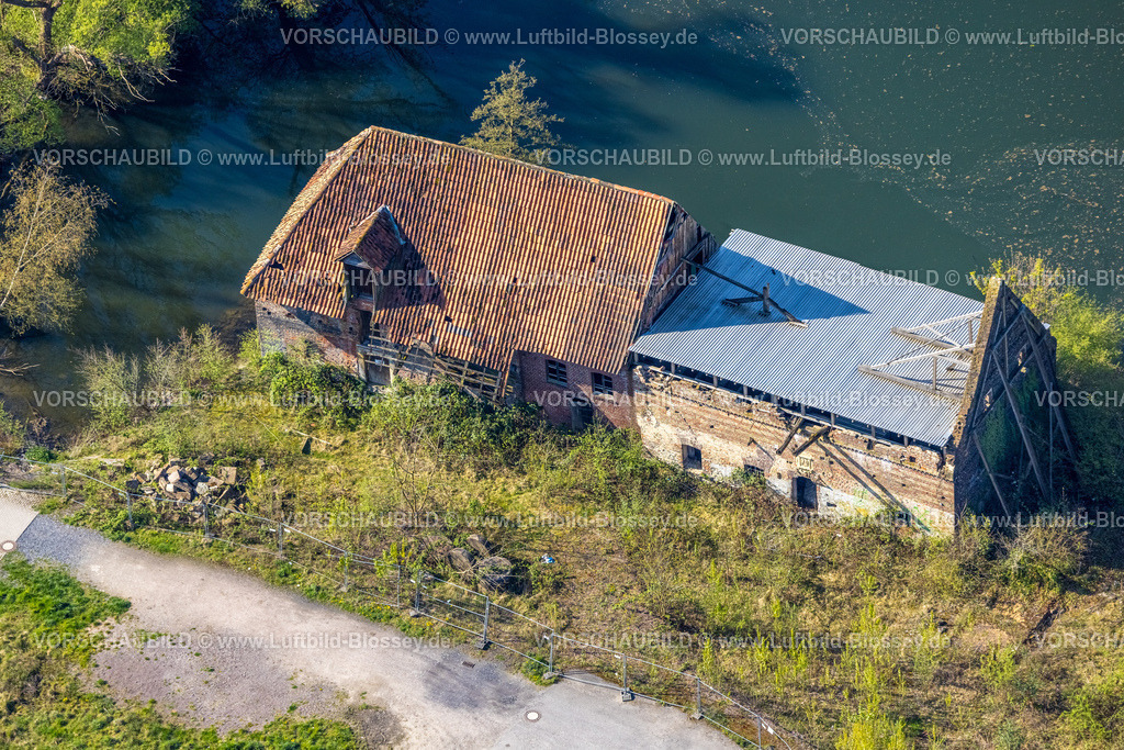 Hamm260400319Heessen | Luftbild, verfallenes Gebäude am Mühlenteich, Stadtbezirk Heessen, Hamm, Ruhrgebiet, Nordrhein-Westfalen, Deutschland