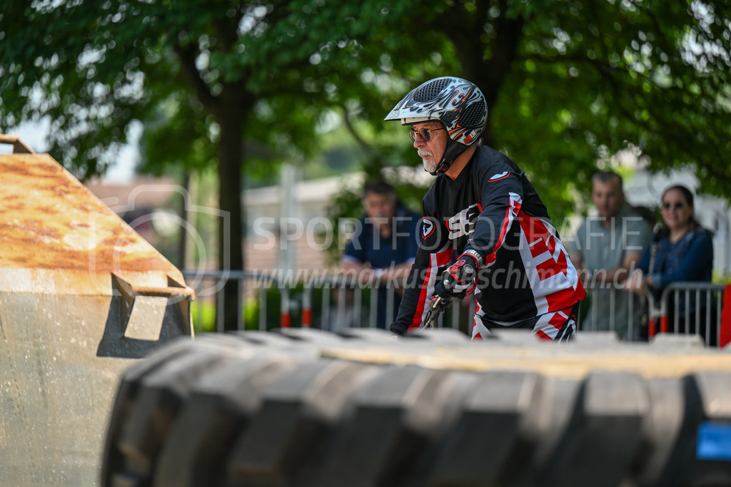 SAM-Stadt-Trial in Bischofszell - 27. Mai 2023 | SAM-Stadt-Trial in Bischofszell, 27. Mai 2023. 
Instagram: @sam_schweiz
Bild: Sportfotografie Markus Aeschimann | www.markus-aeschimann.ch - Realisiert mit Pictrs.com