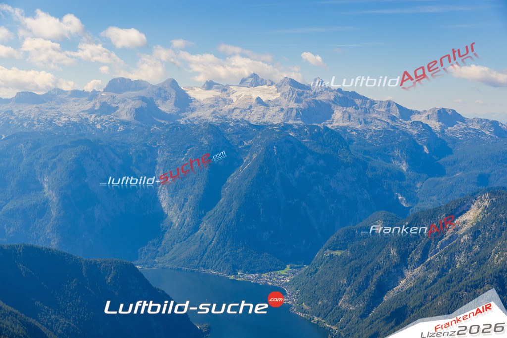 Geschenkidee Hallstätter See bei Hallstatt -Die Luftbildaufnahme wurde 2025 vom UL-Flugzeug heraus erstellt ( keine Drohne ) - Hochauflösende Luftaufnahme -Nicht vergleichbar mit Google Maps oder Satelittenbilder- Die Geschenkidee !Mit Lizenz und Bildrechte bestellbar
