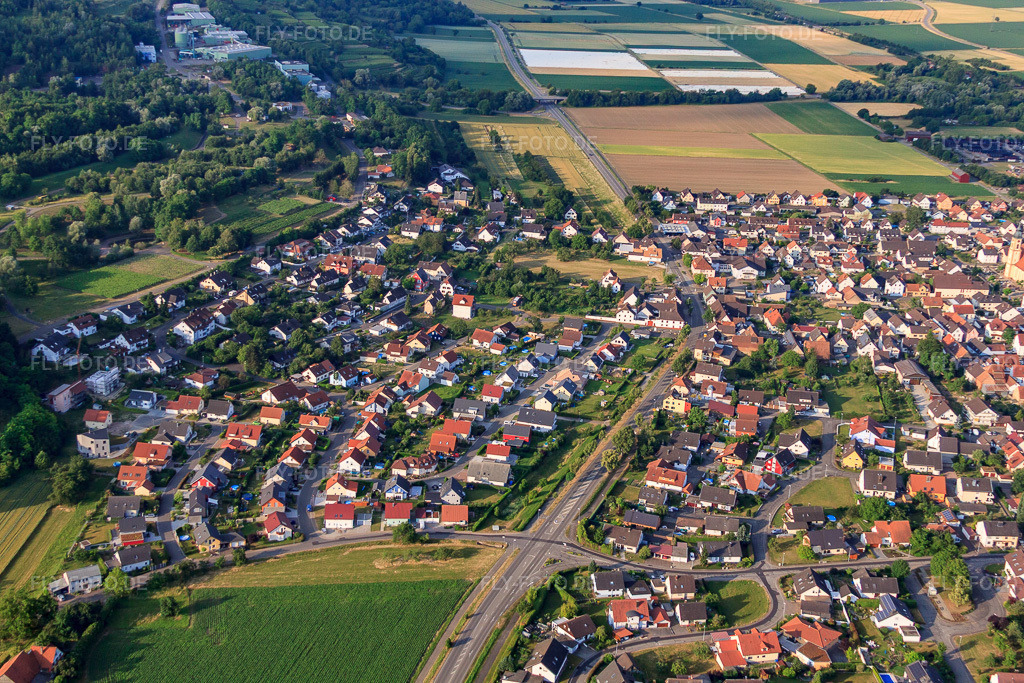 Luftbild: Alte Bundesstr in Ringsheim im Bundesland Baden-Württemberg in Deutschland. Foto: IMG_68135.jpg vom 19.06.2014 durch Werner Riehm/FLY-FOTO.de