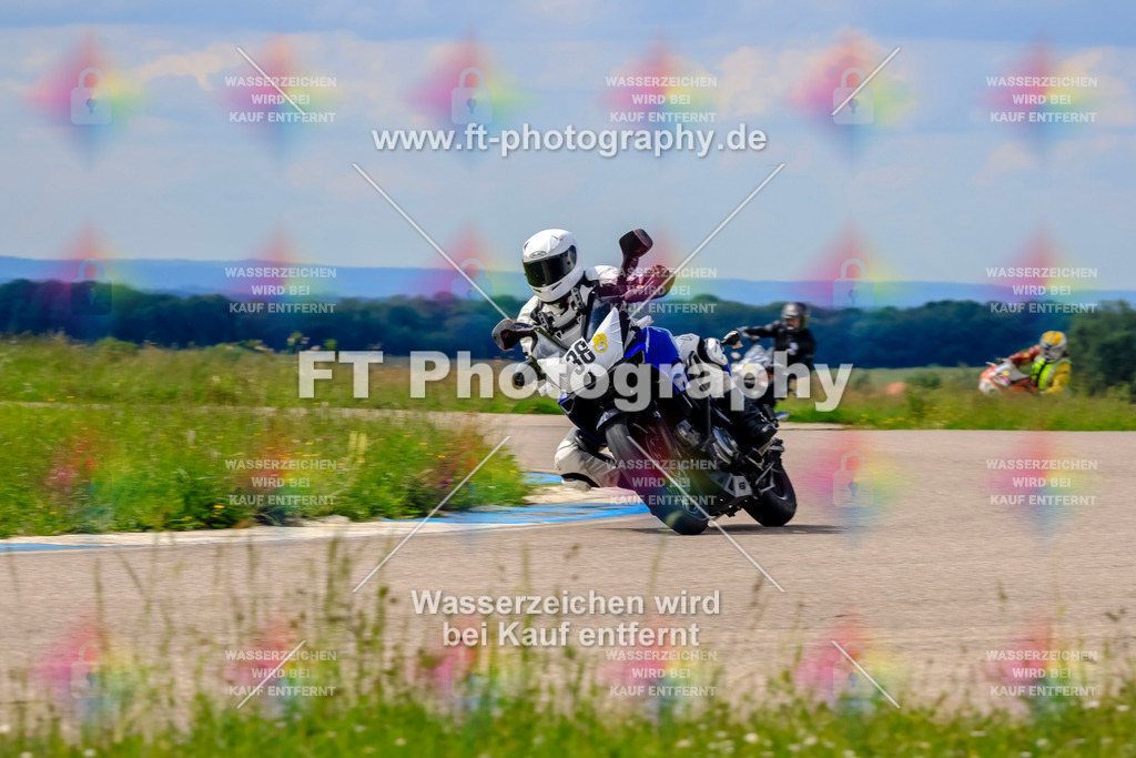 MotoTeam-0900 | Hier findet Ihr Bilder von Touristenfahrten auf der Nürburgring Nordschleife oder von anderen Veranstaltungen die ich besucht habe. Viel Spass beim Durch Schauen 