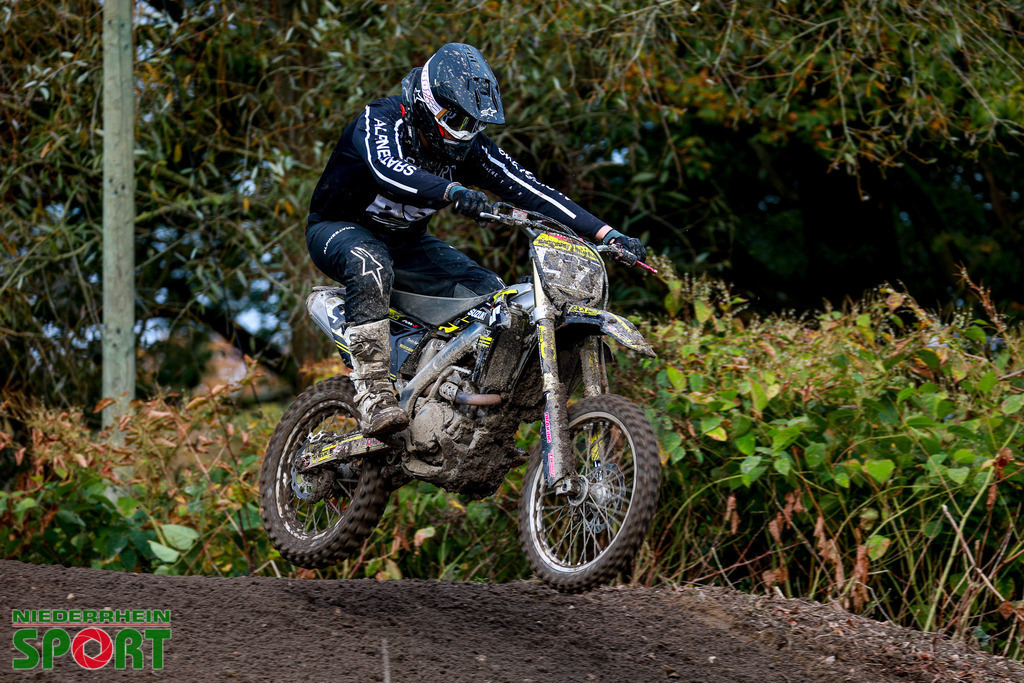 OpenTrack2024_Sonntag_Hobbyfahrer_076 | Bildergalerie von Sport-Ereignissen aber auch von weiteren spannenden Dingen - nicht nur vom Niederrhein. In Anlehnung an den bekannten Spruch von Hanns Dieter Hüsch heißt das Motto: "Niederrhein ist überall".  - Realisiert mit Pictrs.com