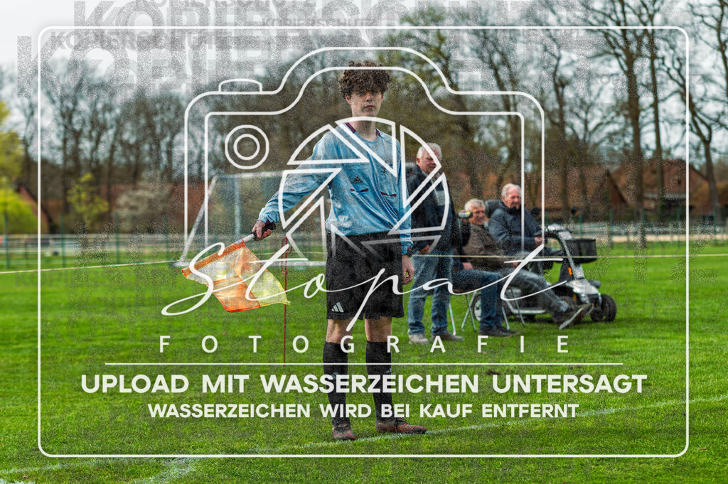 FGFSSCT-1032 | Lasse Stimming (Schiedsrichterassistent) beim Herren Kreisliga HK Spiel zwischen FG Fulde-Stellichte und SC Tewel im Lehrdestadion, Stellichte (Simon Paul Stopat) - Realisiert mit Pictrs.com