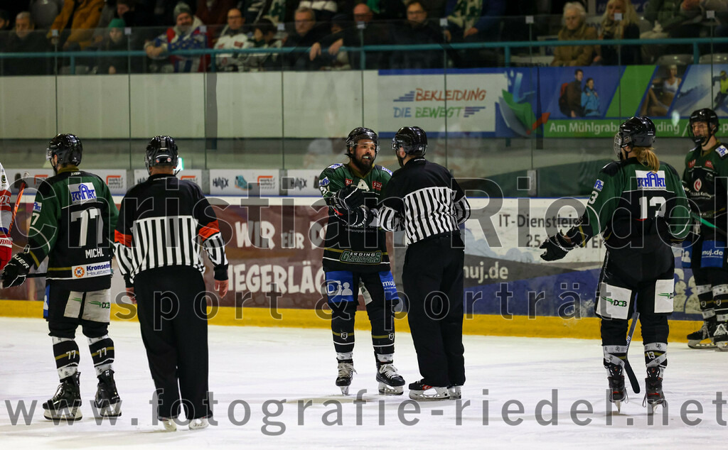 2023-03-14_125_TSV_Erding_gegen_TEV_Miesbach | Erding, Deutschland, 14.03.2023:
Eishockey, Bayernliga Playoffs 2022 / 2023, Halbfinale, TSV Erding gegen TEV Miesbach, Endergebnis: 5:3

Foto: Christian Riedel / fotografie-riedel.net