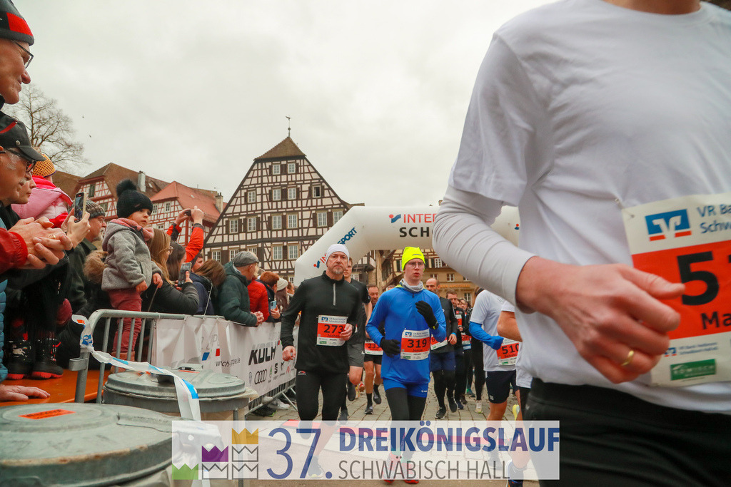 VR Bank Hauptlauf 10000m | 3 Koenigslauf 2023 - Realisiert mit Pictrs.com