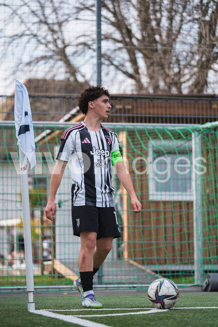 juv_lut_fmachado-0194 | Images from the Juniors B match between Juventus Academy and FC Lutry, played on 18 March 2026 in Lutry, Switzerland, featuring players, coaching staff and match action throughout the game.