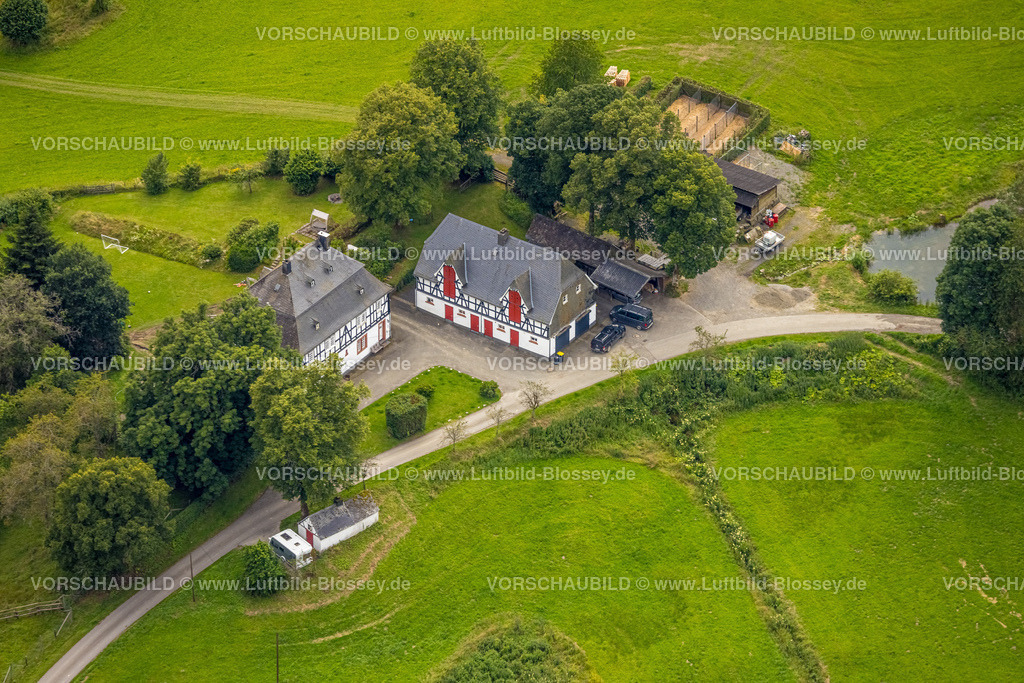 BadBerleburg240710362 | Luftbild, Forsthaus Homrighausen, Jagdgebrauchshunde, Fachwerkhaus, Bad Berleburg, Wittgensteiner Land, Nordrhein-Westfalen, Deutschland