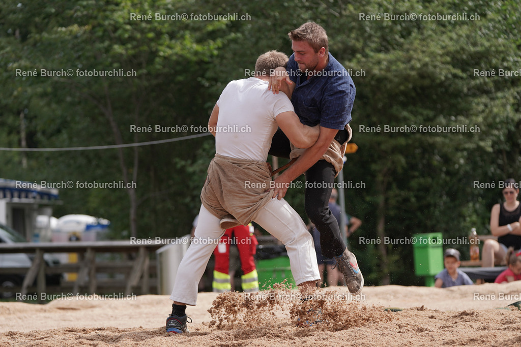 DSC09616-2 | René Burch leidenschaftlicher Fotograf aus Kerns in Obwalden.  Hier finden sie Sport, Landschaft und Natur Fotografie.
 - Realisiert mit Pictrs.com