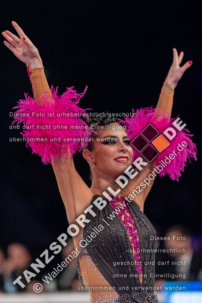 20231111-11006 | Hier finden Sie Tanz Bilder vom Latein und Standard Formationen tanzen. Sportbilder vom Tanzsport. Schöne Fotos und von Weltmeisterschaft, Europameisterschaft, Bundesliga, Regionalliga, Oberliga und Landesliga sowie von GOC Stuttgart, DanceComp, WM Bremen