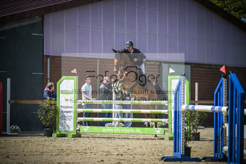 DOS_7888 | Entdecke hochwertige Reitturnierfotos von Foto Oger. Professionell, emotional und authentisch – jetzt Lieblingsmomente im Shop bestellen.Deutschlandweite Turnierfotografie. - Realisiert mit Pictrs.com