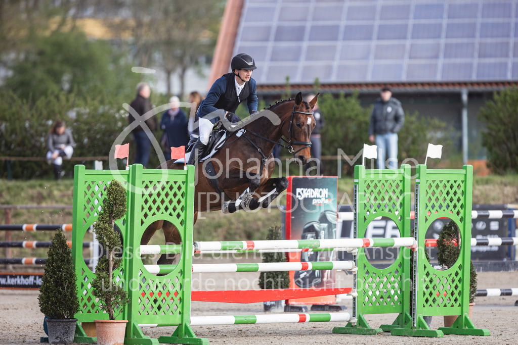 250419_Frühlingsfest_Springpf-L-325 | Deine schönsten Turniermomente als professionelle Fotos! Entdecke hochwertige Pferdesport-Fotografie im Online-Shop. Jetzt Fotos finden & bestellen!