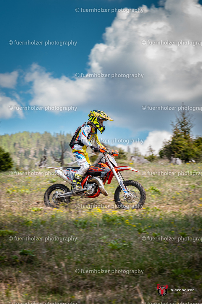 fuernholzer_250501-C2-280 | Fotografische Impressionen von der Red Stag Enduro Extreme by fuernholzer-photography.com. Endurosport in Österreich fotografisch festgehalten von fuernholzer. Auftragsfotografie für Private, Gewerbefotos und Industriefotografie. Eventfotografie, Sportfotografie und Motorsportfotografie. Anbieter von Fotoworkshops, Fototraining, fotografischen Vorträgen und Fotoseminaren.