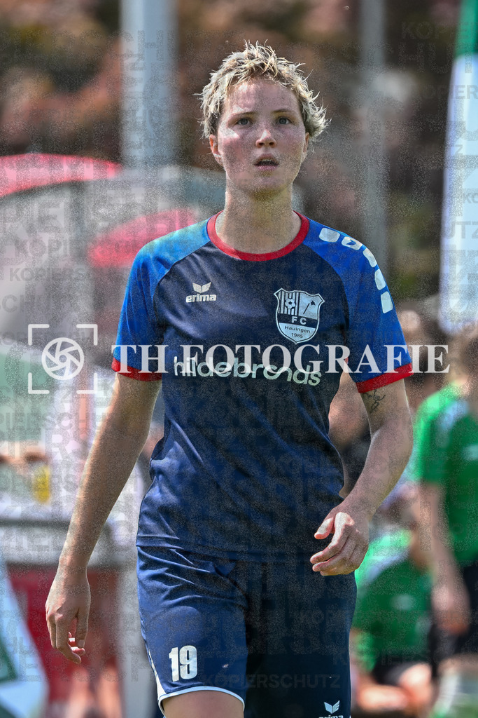 GER, FC Hauingen - SV Waldhaus, Frauen-Fussball, Rothaus Bezirkpokal, Finale, Saison 2024/2025, 29.05.2025 | Veronika Pasch (FC Hauingen, #19)GER, FC Hauingen - SV Waldhaus, Frauen-Fussball, Rothaus Bezirkpokal, Finale, Saison 2024/2025, 29.05.2025Foto: TH Fotografie/Thomas Hess