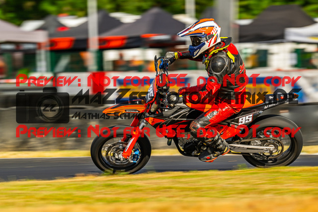 MaZZes_FotoMatrix_230701_6968 | UE40