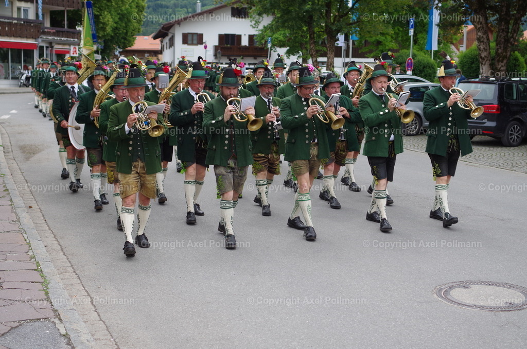 IMGP5780 | fotografiert von Axel PollmannLeonhardi Wallfahrt Benediktbeuern und Murnau, Fronleichnam, Fasching, Landschaft im Loisachtal und Benediktbeuern  - Realisiert mit Pictrs.com