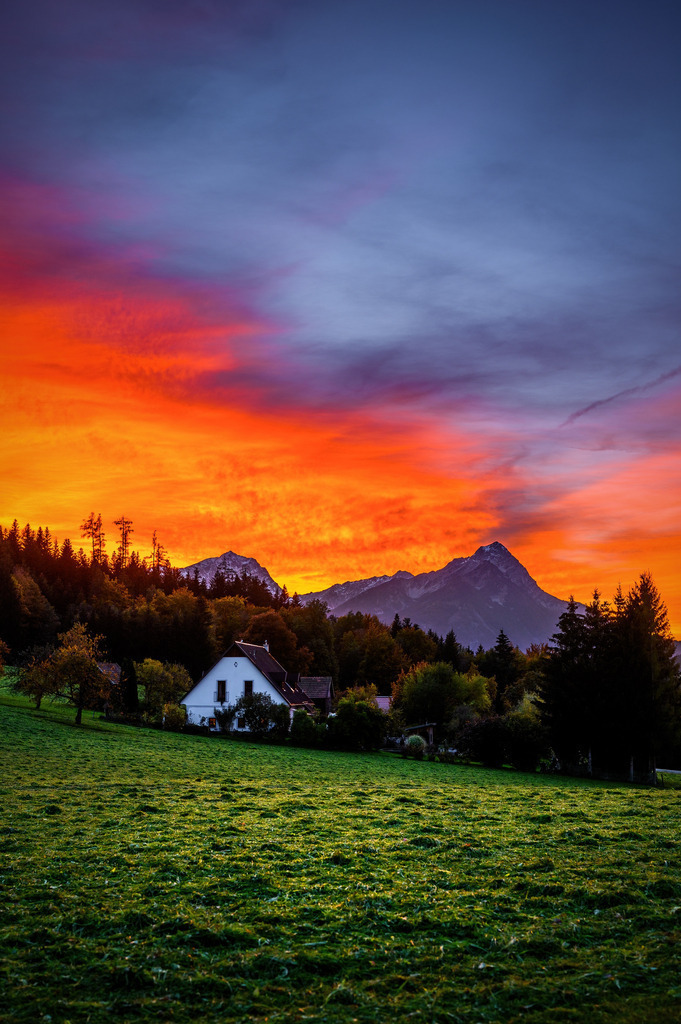 Abendbrennen | Fotografie die berührt. - Realisiert mit Pictrs.com