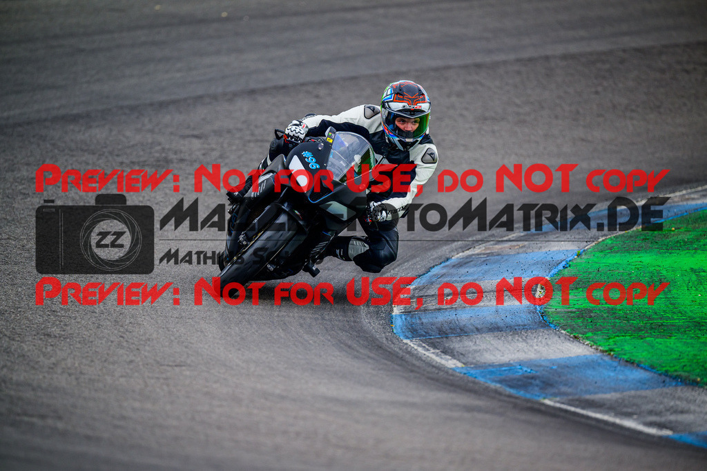 MaZZes_FotoMatrix_240614_6007705_3502 | GELB