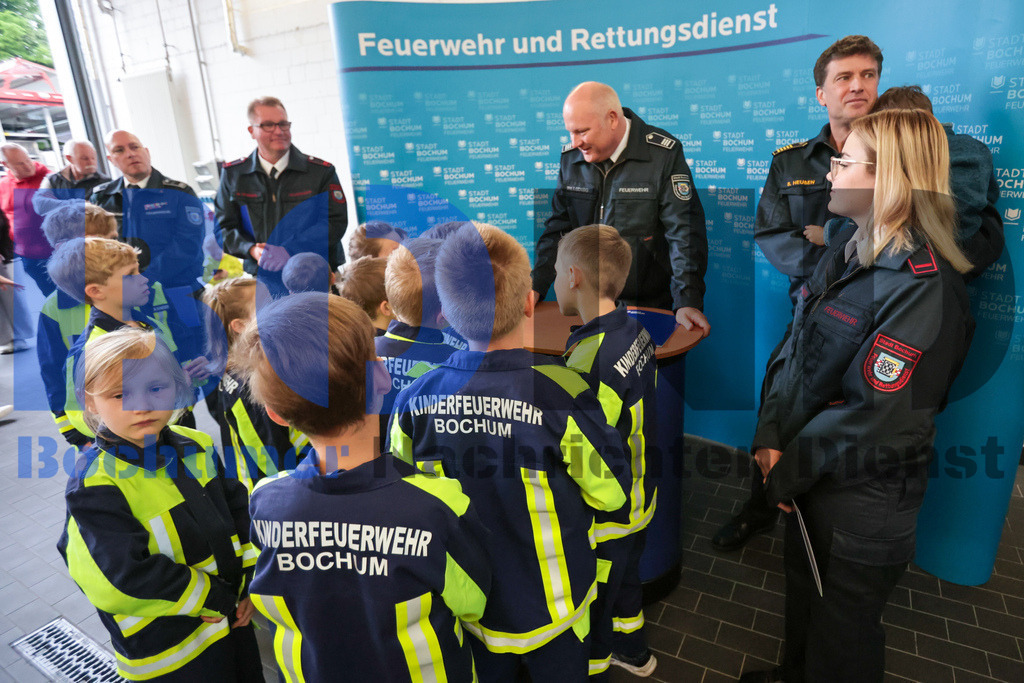 SES_KINFEU20250503-7 | bond - Realisiert mit Pictrs.com