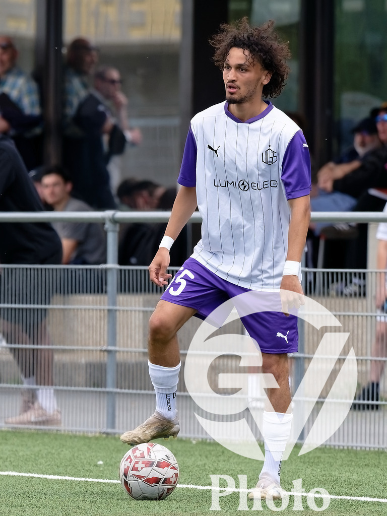 FC Vernier  v UGS FC  - 2eme ligue inter  | Geneva, Switzerland - April 19 : during the 2eme ligue inter  match between FC Vernier  and UGS FC  at Stade de Vernier on April 19 , 2026 in Geneva, Switzerland.