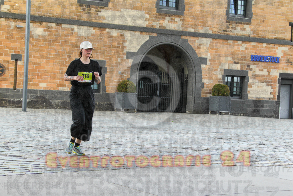 250920_1541_EV4_9424 | Sportfotografie im Rhein-Sieg Kreis, Köln, Bonn, NRW, Rheinland Pfalz, Hessen, etc. Unser Tätigkeitsfeld umfasst den Laufsport vom Volkslauf über den Marathon, Duathlon, Triathon bis zum Ultralauf wie Kölnpfad Ultra oder Schindertrail.