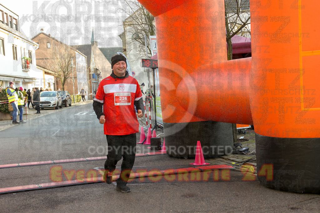 241201_1254_EX1_3423 | Sportfotografie im Rhein-Sieg Kreis, Köln, Bonn, NRW, Rheinland Pfalz, Hessen, etc. Unser Tätigkeitsfeld umfasst den Laufsport vom Volkslauf über den Marathon, Duathlon, Triathon bis zum Ultralauf wie Kölnpfad Ultra oder Schindertrail.