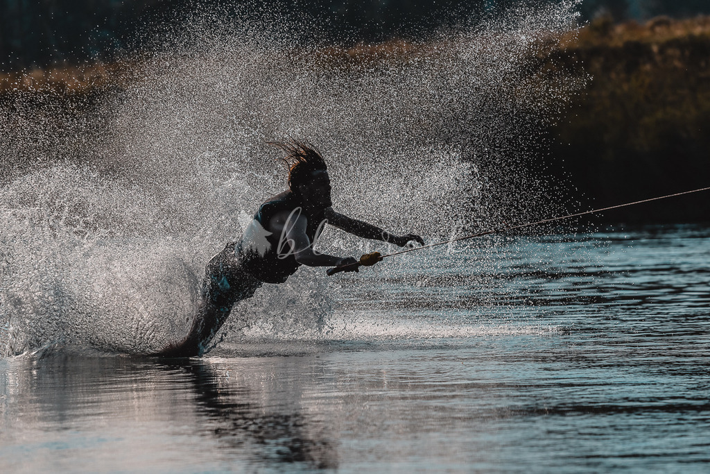 N-0011 | Sportbilder, Sportfotograf, Hochzeits- und Eventfotografin, Flugshows, Portraits und Tiershooting, Aviation, Downhill, Nationalleague, Swissleague, International