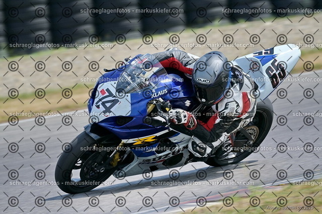 25bt04-1518 | markuskiefer.com - Realisiert mit Pictrs.com