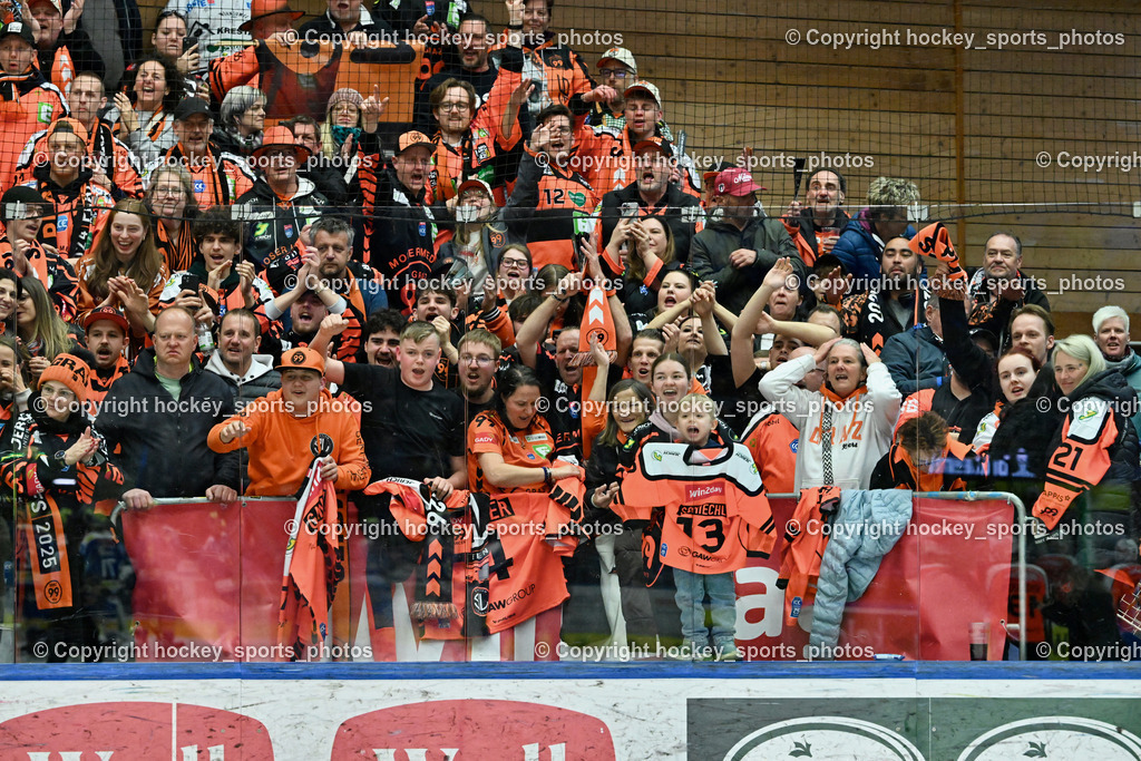 EC IDM WÄRMEPUMPEN VSV vs. MOSER MEDICAL GRAZ99ERS | Graz 99ers Fans, EC IDM WÄRMEPUMPEN VSV vs. MOSER MEDICAL GRAZ99ERS, EC IDM WÄRMEPUMPEN VSV vs. MOSER MEDICAL GRAZ99ERS am 17.03.2026 in Villach (Stadthalle Villach), Austria, (Photo by Bernd Stefan)