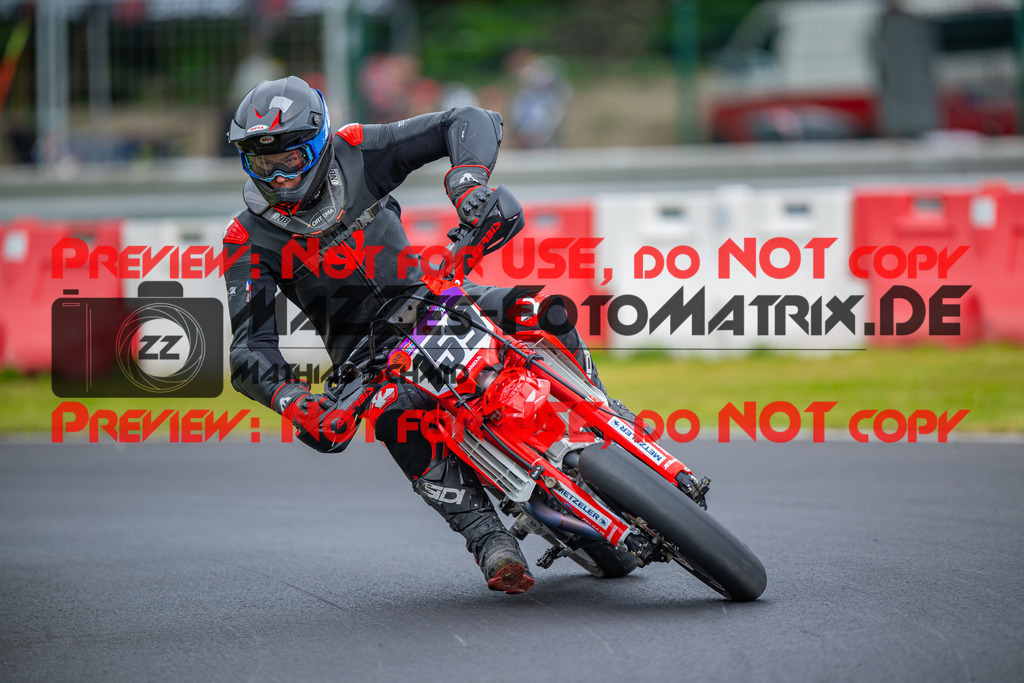 MaZZes-Fotomatrix-20260508-44620 | G4