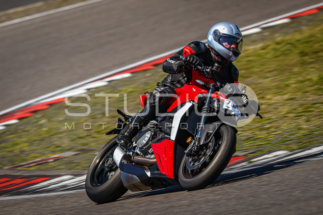 0762-260526NBR-030_762 | Deine Full-Service-Agentur für ✔️Videoproduktionen und ✔️Motorsportfotografie Jetzt Angebot anfragen!