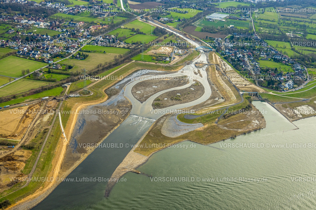 Dinslaken240309040 | Luftbild, Neue Emschermündung in den Fluss Rhein, blaue Brücke Hagelstraße, Eppinghoven, Dinslaken, Nordrhein-Westfalen, Deutschland