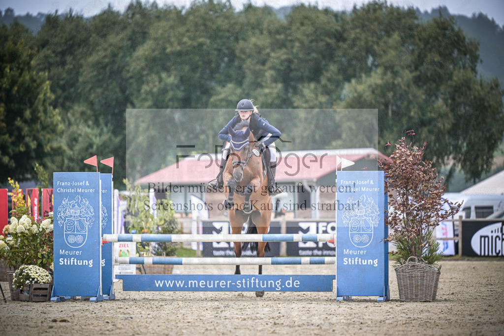 DOS_1155 | Entdecke hochwertige Reitturnierfotos von Foto Oger. Professionell, emotional und authentisch – jetzt Lieblingsmomente im Shop bestellen.Deutschlandweite Turnierfotografie. - Realisiert mit Pictrs.com