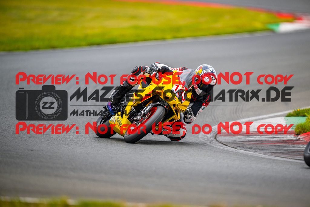 MaZZes_FotoMatrix_240724_6007705_7035 | ROT