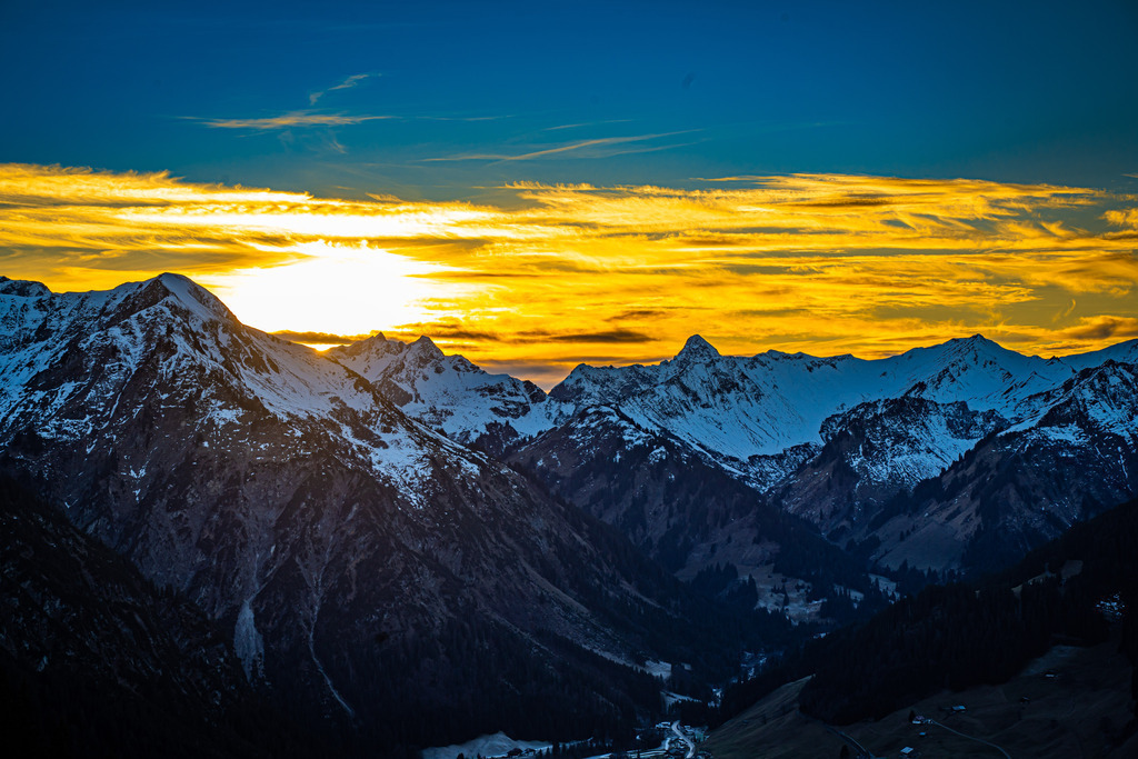AAF7D09E-0CD9-4147-9D84-56AA1837F8AC | <meta name="keywords" content="Bergbilder, Hochzeitsfotografie, Actionshootings, Fotografiearbeiten, Berglandschaften, Naturfotografie">

 - Realisiert mit Pictrs.com