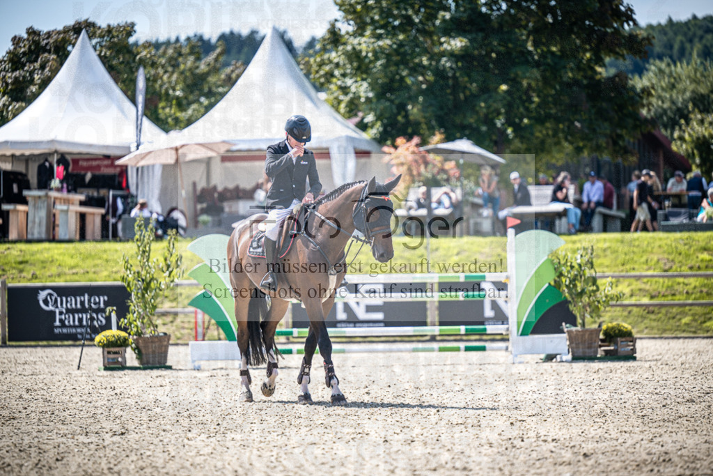 DOS_3216 | Entdecke hochwertige Reitturnierfotos von Foto Oger. Professionell, emotional und authentisch – jetzt Lieblingsmomente im Shop bestellen.Deutschlandweite Turnierfotografie. - Realisiert mit Pictrs.com