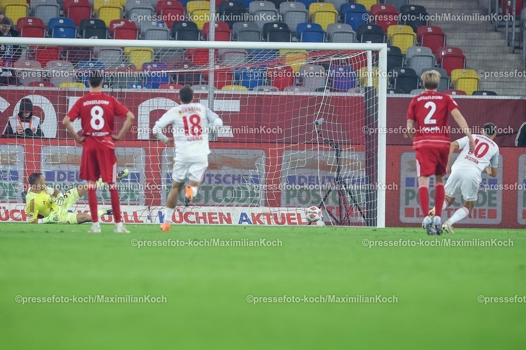 F9503102501160 | 03.10.2025, Fußball, Fortuna Düsseldorf - 1.FC Nürnberg, 2. Fußball Bundesliga, Merkur Spiel-Arena, Saison 2025 2026: Torjubel nach dem Tor zum 2:1 durch Torschütze Julian Justvan (1FC Nuernberg #10)  nach Elfmeter    DFB regulations prohibit any use of photographs as image sequences and or quasi-video.