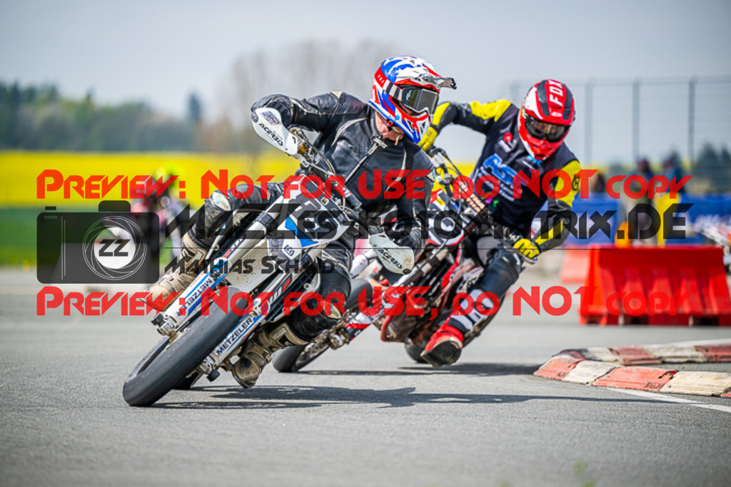 MaZZes_FotoMatrix_230507_9574 | UE40