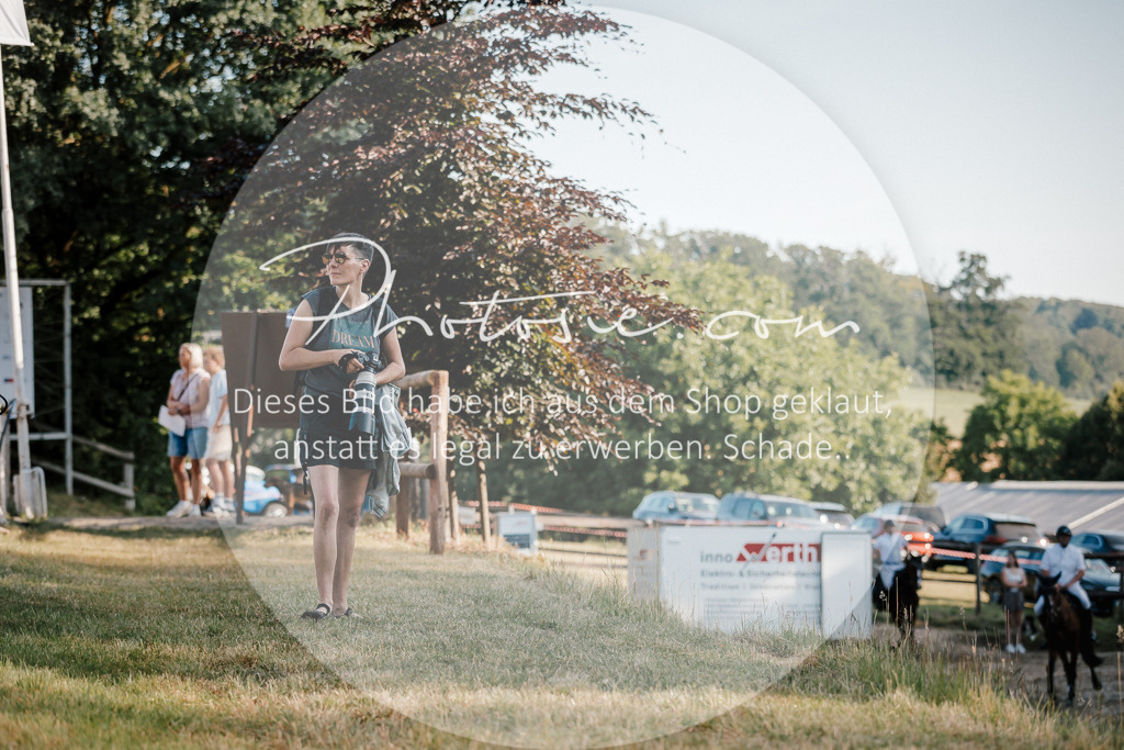 3I6A6071 | Stimmungsvolle Portraits und Reitsportfotografie im Ruhrgebiet und im Münsterland.

Pferdefotografie, Hundefotografie, Tierfotografie, Reportagen, Portraits von Tier und Mensch, Turnierfotografie in Bochum, Recklinghausen, Marl, Haltern am See, Dülmen.. - Realisiert mit Pictrs.com