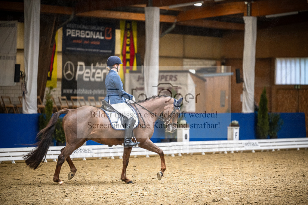 DOS_2102 | Entdecke hochwertige Reitturnierfotos von Foto Oger. Professionell, emotional und authentisch – jetzt Lieblingsmomente im Shop bestellen.Deutschlandweite Turnierfotografie. - Realisiert mit Pictrs.com