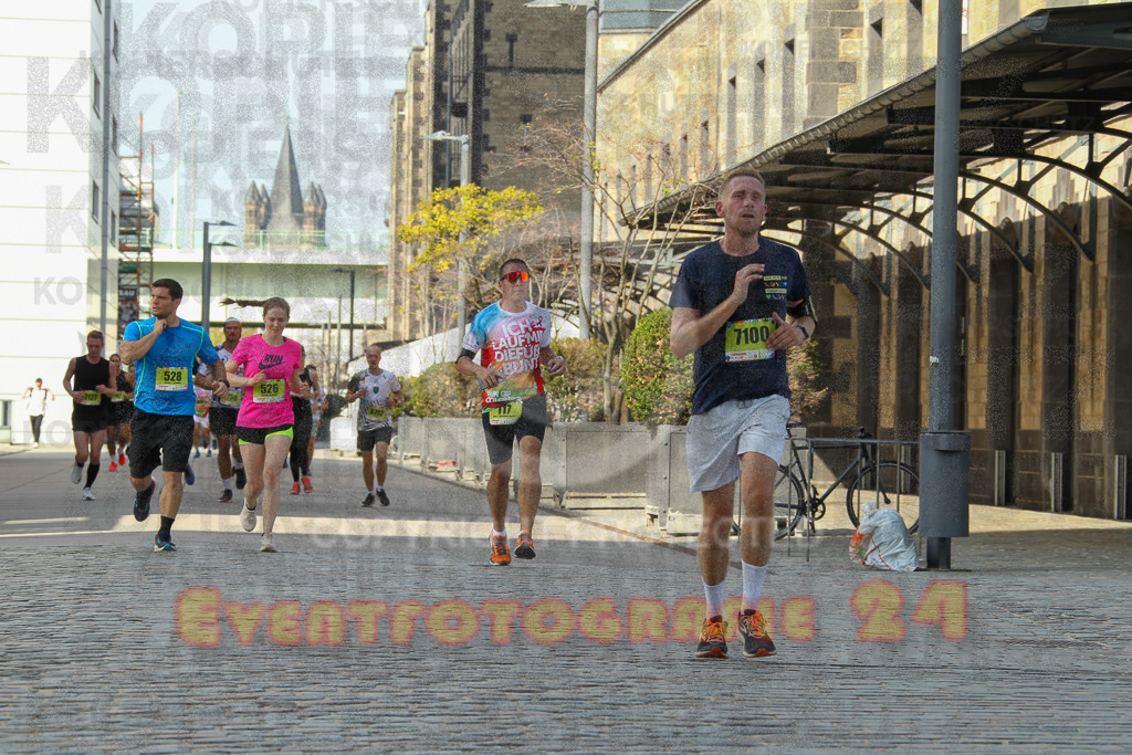 250920_1454_EV4_7507 | Sportfotografie im Rhein-Sieg Kreis, Köln, Bonn, NRW, Rheinland Pfalz, Hessen, etc. Unser Tätigkeitsfeld umfasst den Laufsport vom Volkslauf über den Marathon, Duathlon, Triathon bis zum Ultralauf wie Kölnpfad Ultra oder Schindertrail.