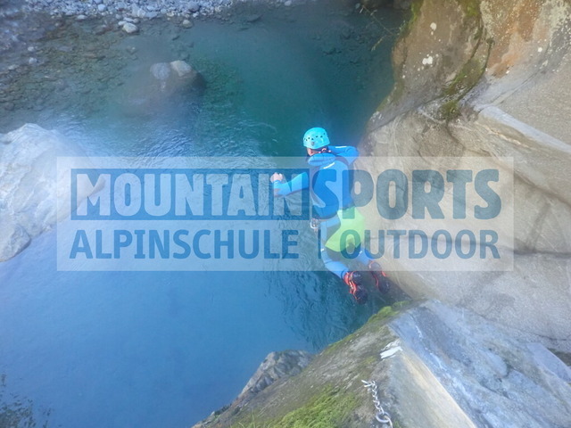 P1010059 | Bestelle die Bilder deines Berg- oder Wasser-Abenteuers mit Mountain Sports bequem von zu Hause aus direkt über unseren Online Fotoshop von pictrs.com. - Realisiert mit Pictrs.com