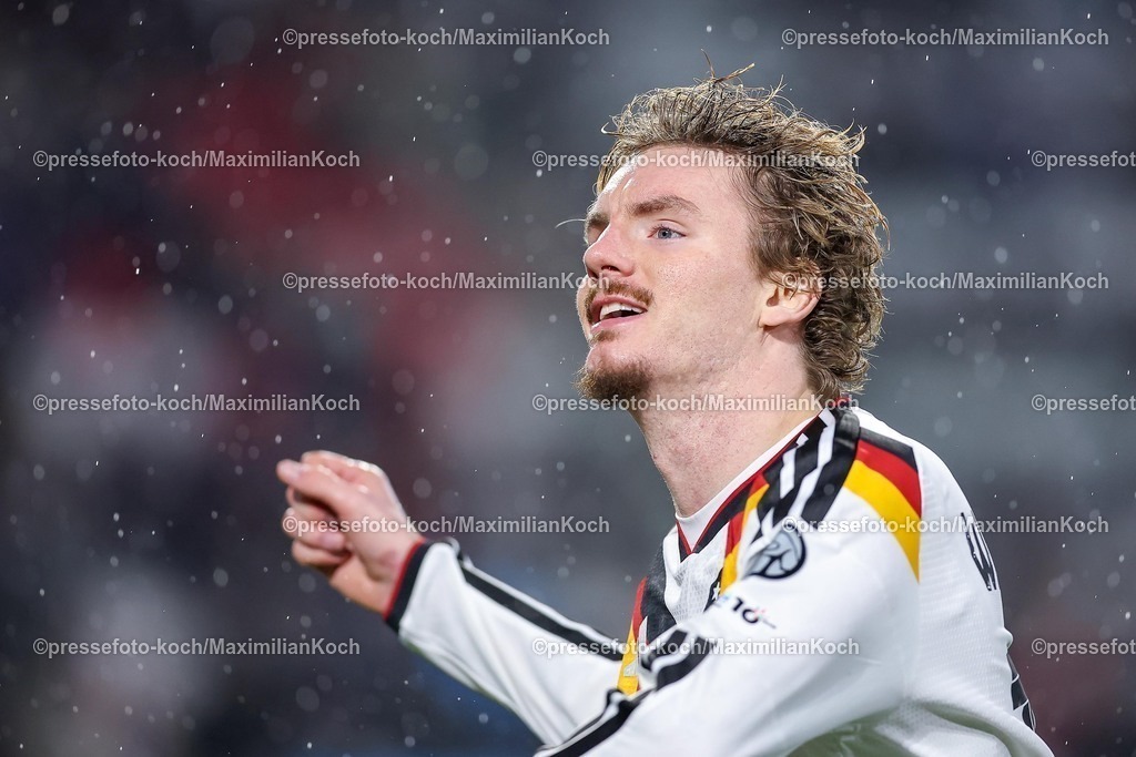 DFB14112501105 | 14.11.2025, Fußball, Länderspiel, WM-Qualifikation Europa, Deutschland - Luxemburg, Stade de Luxembourg (Croix de Gasperich, Luxemburg), 9. Spieltag, Saison 2025 2026: Torjubel nach dem Tor zum 1:0 durch Torschütze Nick Woltemade (GER #11)    Regulations prohibit any use of photographs as image sequences and or quasi-video.