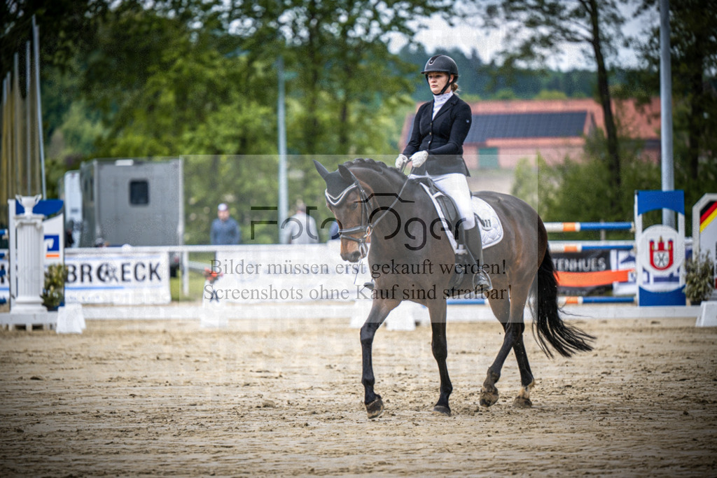 DOS_0620 | Reitturnier Venne - Realisiert mit Pictrs.com