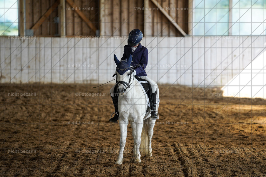 20230518-FAH03618 | Frühjahrsturnier, landberg am Lech, 2023, Reitclub Landsberg, Turnierbilder, Fotos Turnier Landsberg, Fotoagentur Herrmann, Turnierfotografen Bayern, reitsport Fotograf, Pferde Fotograf