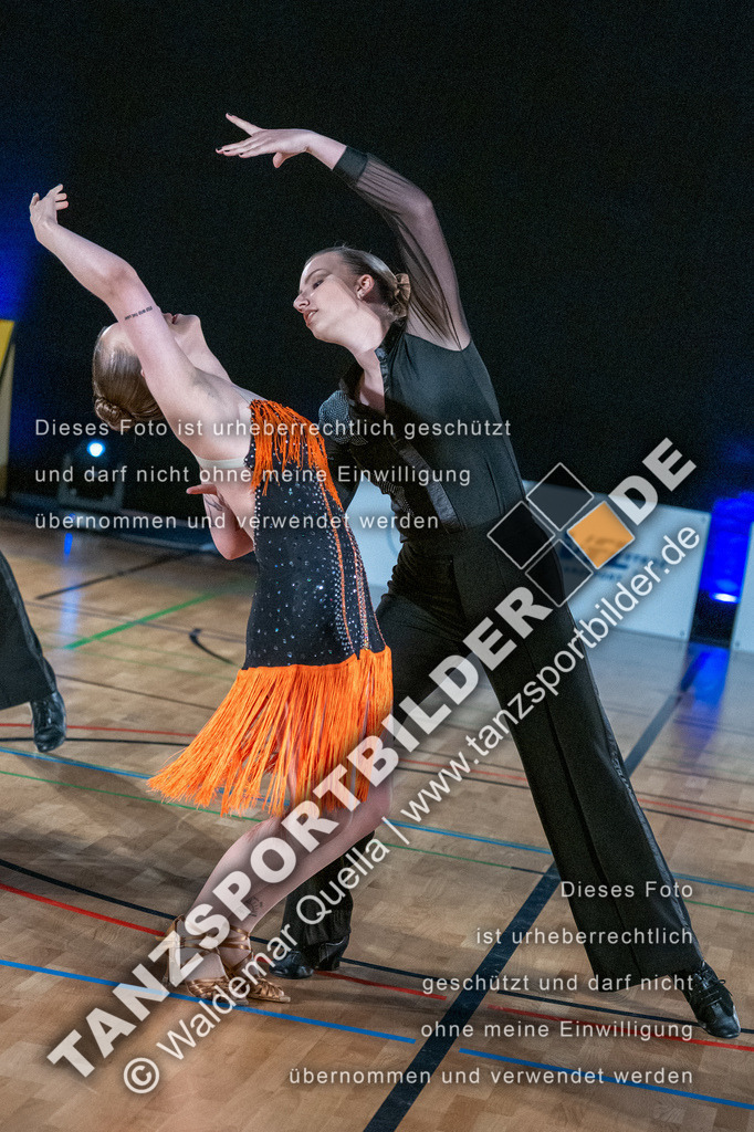 20250503-00356 | Hier finden Sie Tanz Bilder vom Latein und Standard Formationen tanzen. Sportbilder vom Tanzsport. Schöne Fotos und von Weltmeisterschaft, Europameisterschaft, Bundesliga, Regionalliga, Oberliga und Landesliga sowie von GOC Stuttgart, DanceComp, WM Bremen