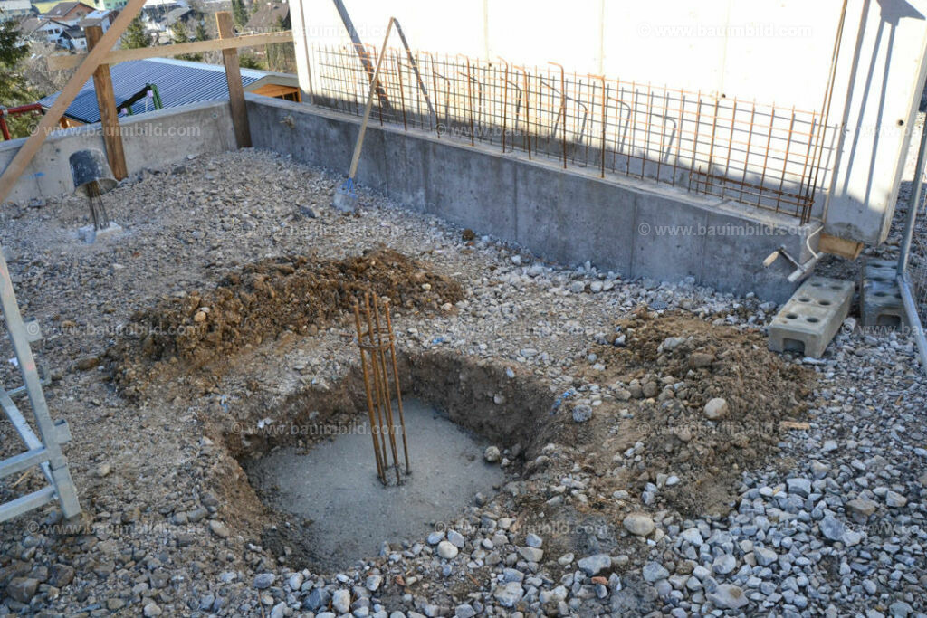 bib-lg04-betonarbeiten-0589 | Nach LV-Leistungsgruppen sortierte Detailfotos über den Bau eines Hauses. Alle Hausbau-Bilder direkt vom Urheber und Autor der Website Haus-Selber-Bauen.com