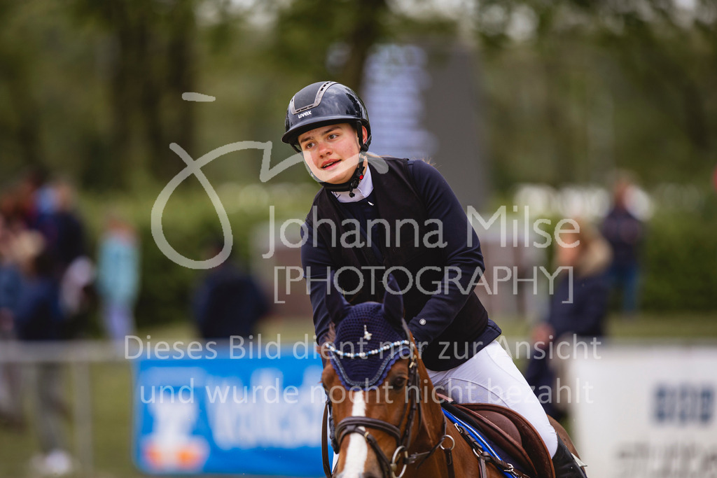 240426_Olfen-Vinnum_PonyTrophy-119 | Deine schönsten Turniermomente als professionelle Fotos! Entdecke hochwertige Pferdesport-Fotografie im Online-Shop. Jetzt Fotos finden & bestellen!