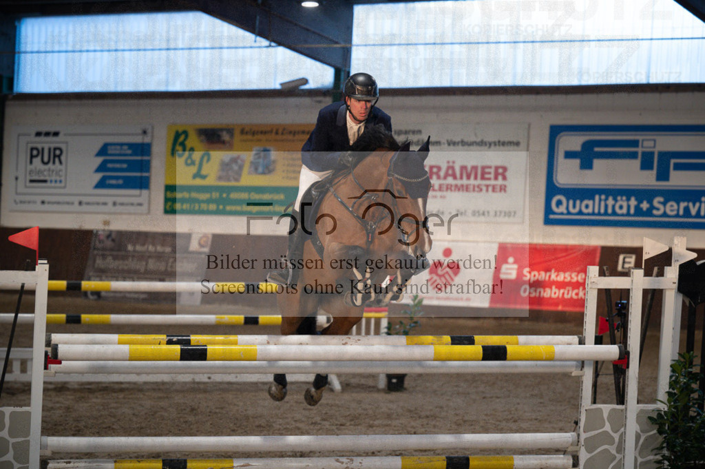Hallenreittunier Voxtrup 2023 | Entdecke hochwertige Reitturnierfotos von Foto Oger. Professionell, emotional und authentisch – jetzt Lieblingsmomente im Shop bestellen.Deutschlandweite Turnierfotografie. - Realisiert mit Pictrs.com